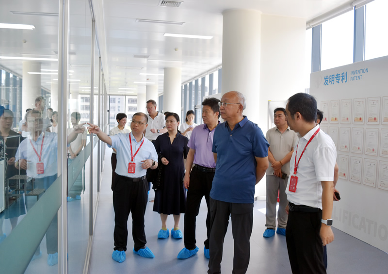 甘肅省政協(xié)考察組調(diào)研仙芝樓，助力生物醫(yī)藥產(chǎn)業(yè)高質(zhì)量發(fā)展